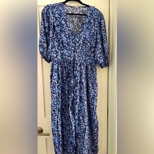 Floral-print fit&flare old navy midi dress, blue floral size L.  Never worn.